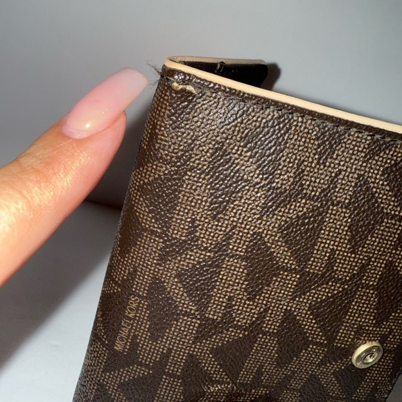 Michael Kors | Passport Wallet in Brown EUC - Picture 3 of 8